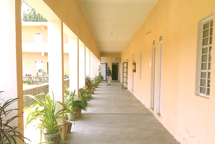 The building has adequately large size lecture halls and laboratories having sufficient light that enable the students to accomplish their task in a better way.